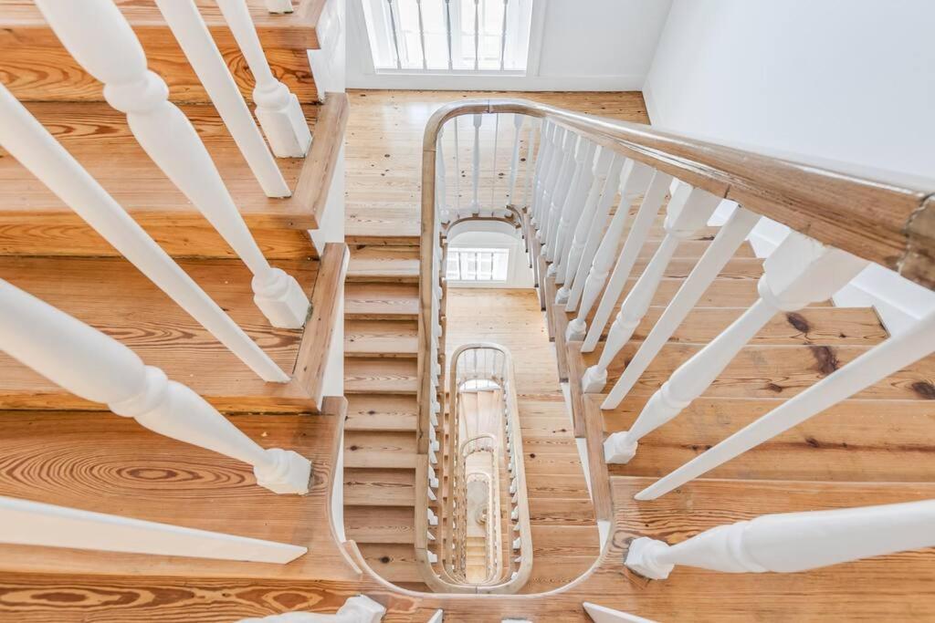 Made For The City Lovers- Urban Charm In Chiado Lisboa Eksteriør bilde