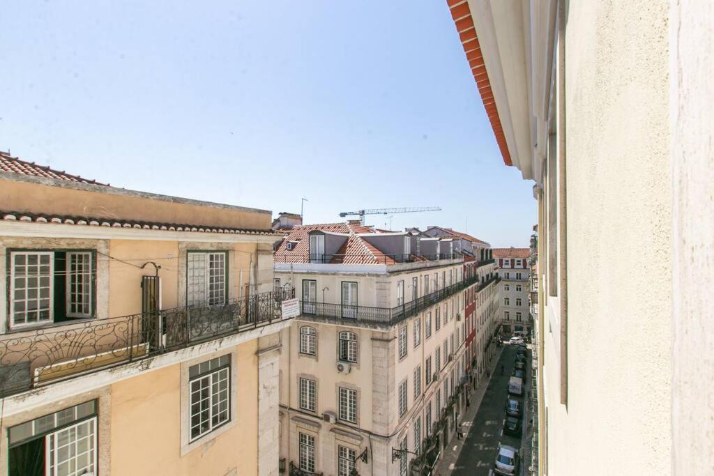Made For The City Lovers- Urban Charm In Chiado Lisboa Eksteriør bilde